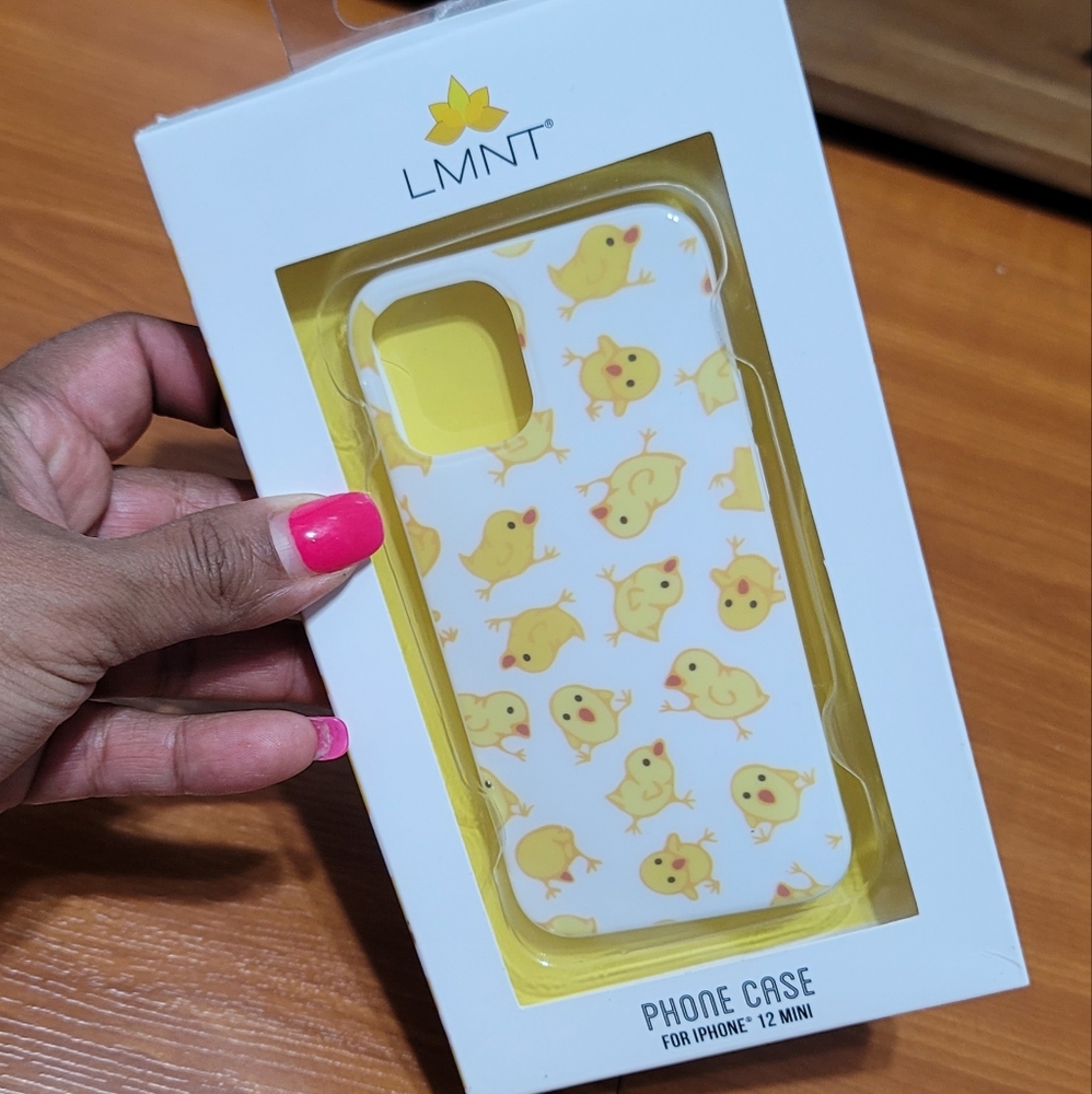 LMNT IPhone 12 Mini White Chick Pattern Phone Case
